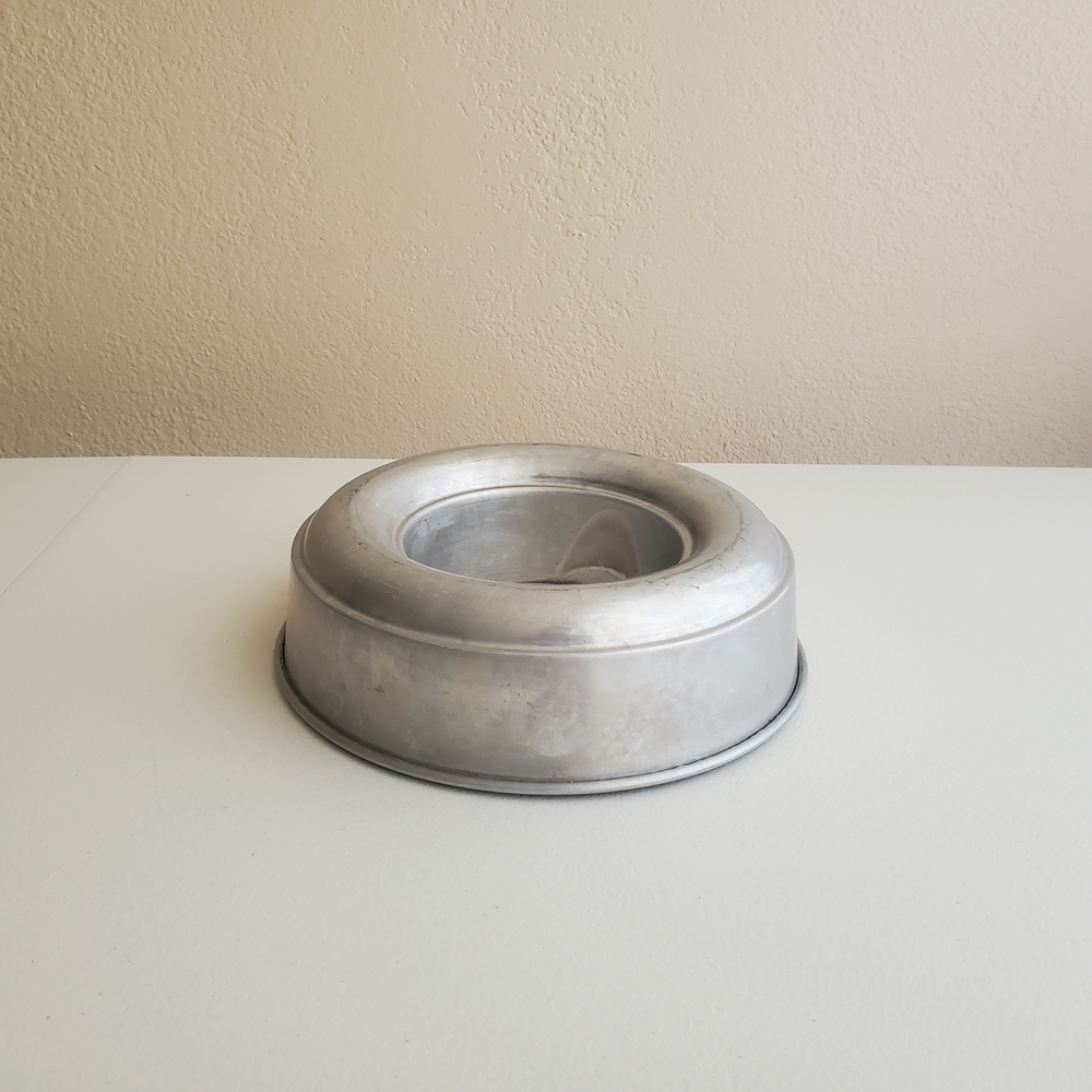 vintage metal aluminium round ring flute cake pan mold
